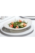 Leggera insalata di gamberi cotti al vapore, rucola fresca, avocado e crema di pompelmo rosa