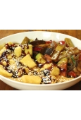 Tofu w Sosie z Orzeszków Ziemnych z Warzywami