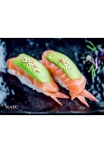 Nigiri krewetka z łososiem i awokado