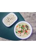 Keang Kiew Waan - zielone curry z warzywami i krewetkami